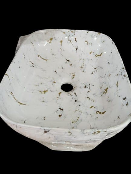 Ceramic table top wash basin
