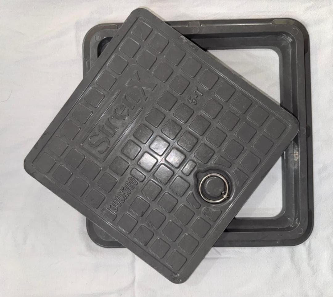 Manhole cover
