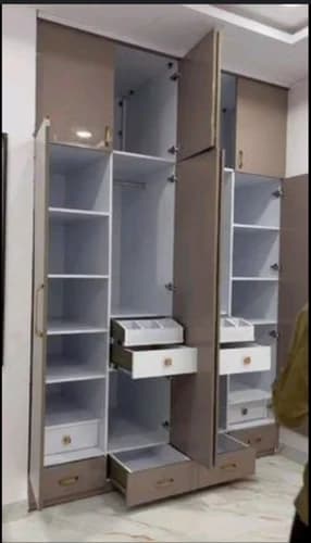 Modern Modular Wooden Wardrobe
