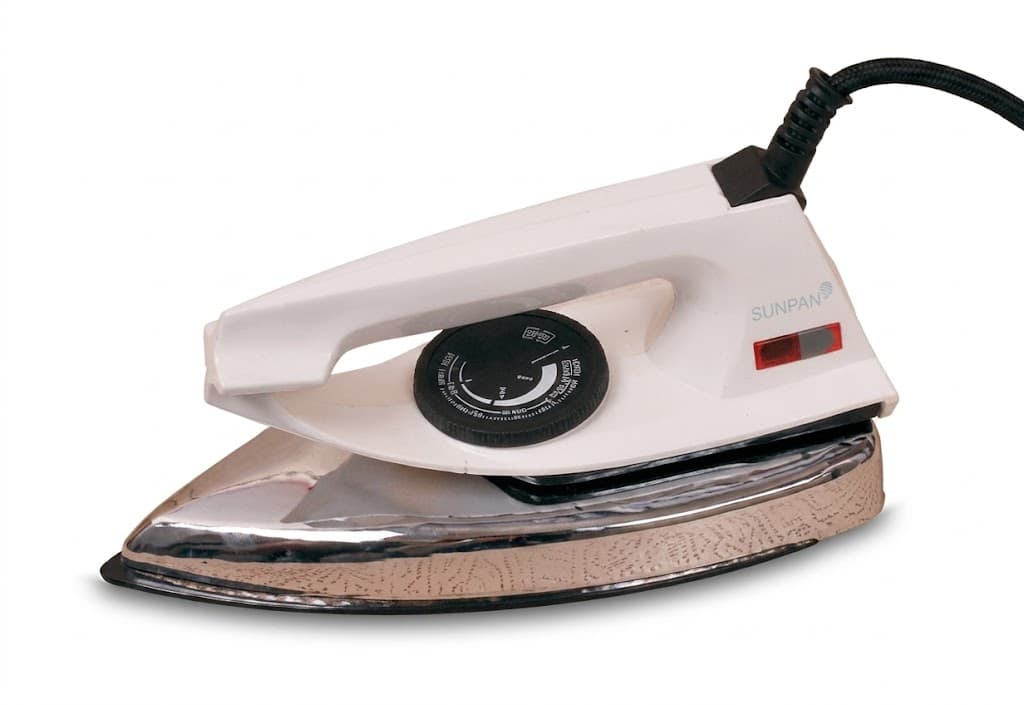 Pluto Dry Iron